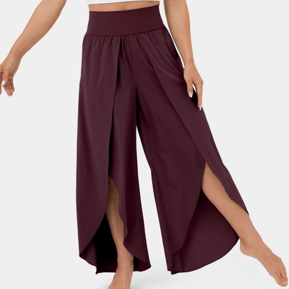 NWOT Halara High Waisted Back Waistband Pocket Palazzo Split Wide Leg Casual